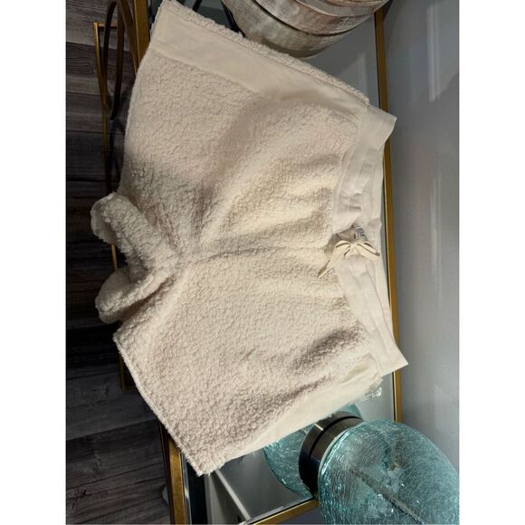 NWT PJ SALVAGE Sherpa Sleep Shorts - Picture 1 of 9